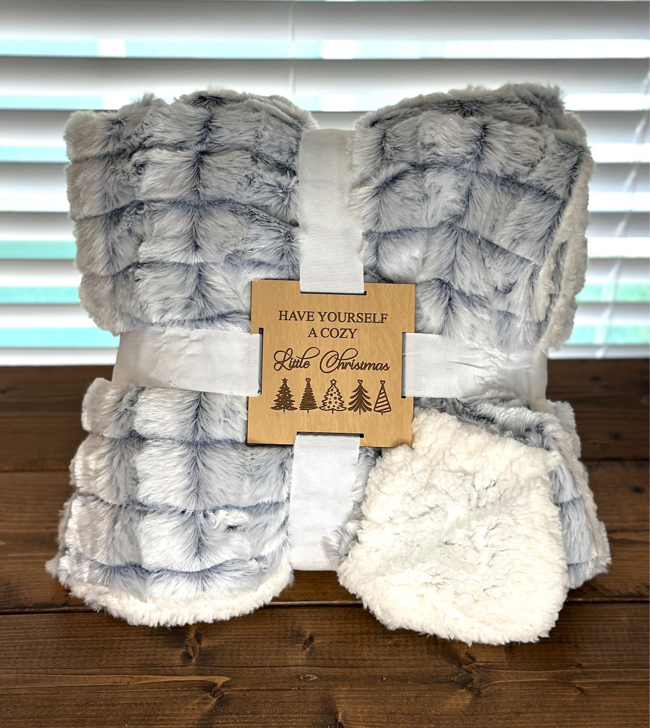 Reversible Micromink to Faux-Sherpa Tie-Dye Throw, 50" x 60