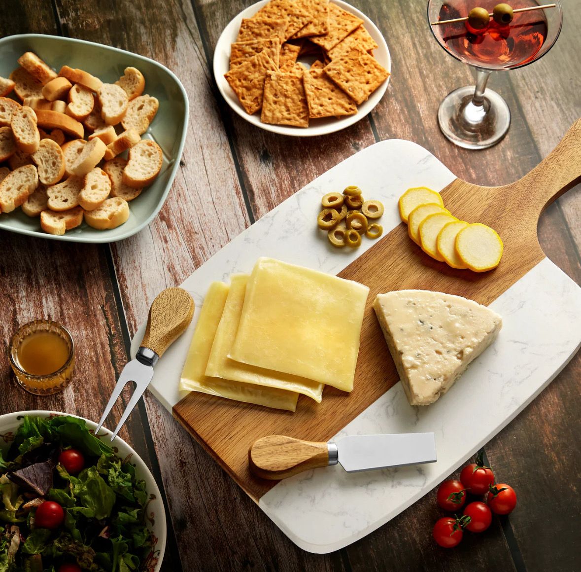 Medium Handle Serving Board with 4 Utensils